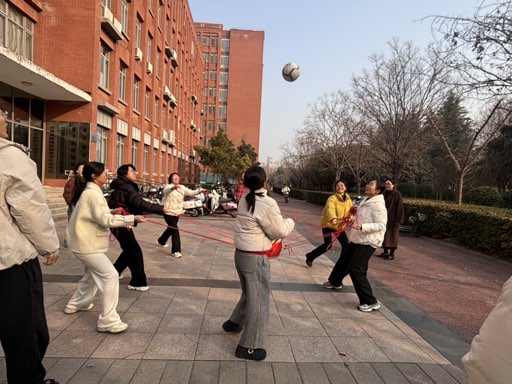 凝心聚力，悦享同行  —电子信...